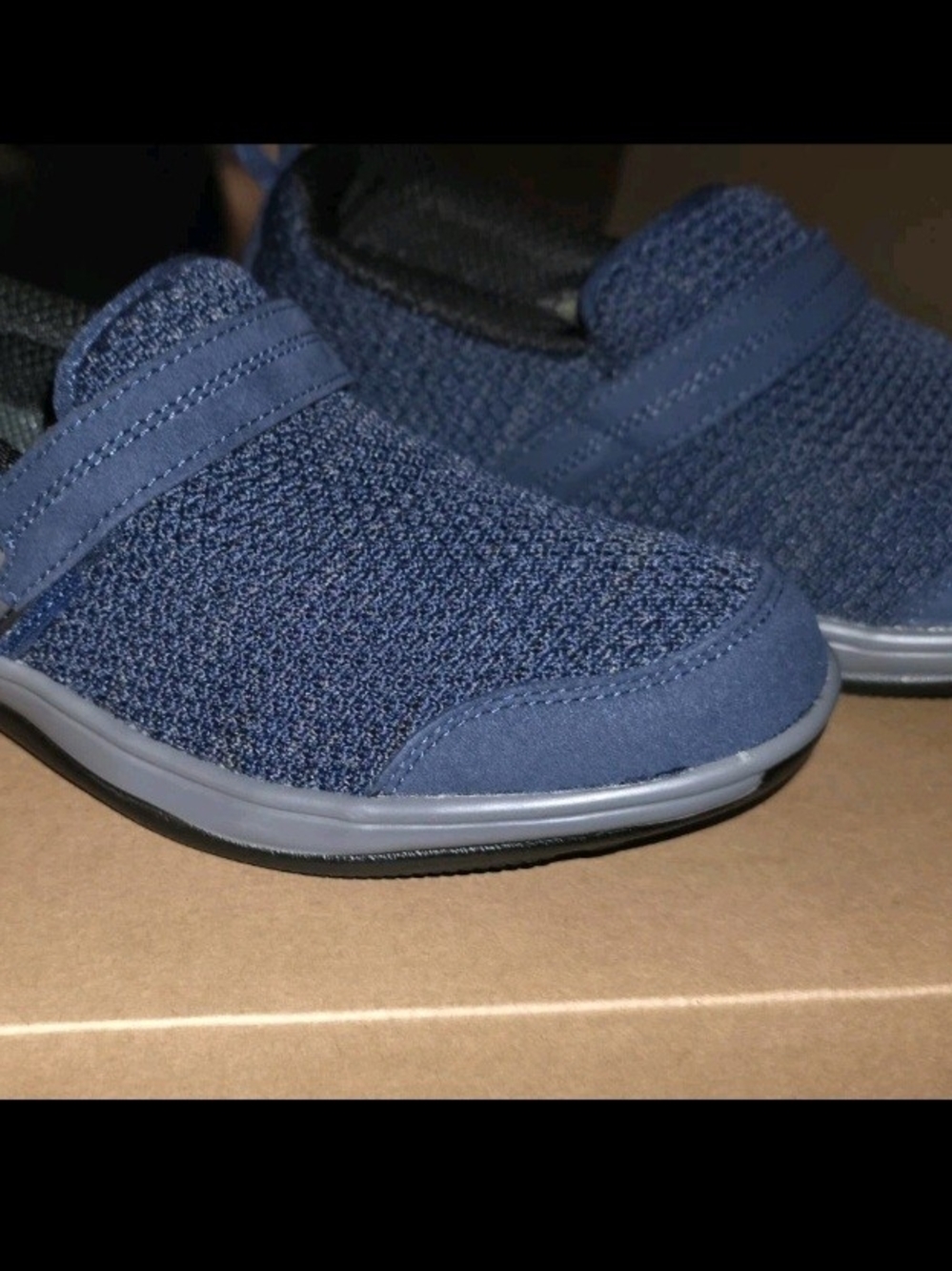 Orthofeet Quincy Women's Slip-On Shoes 5.5 B Extra Wide Blue Cushioned 823